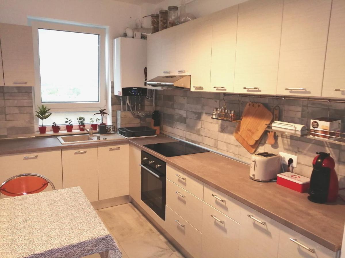 Maurer Loft Apartment เตอร์กู-มูเรช ภายนอก รูปภาพ